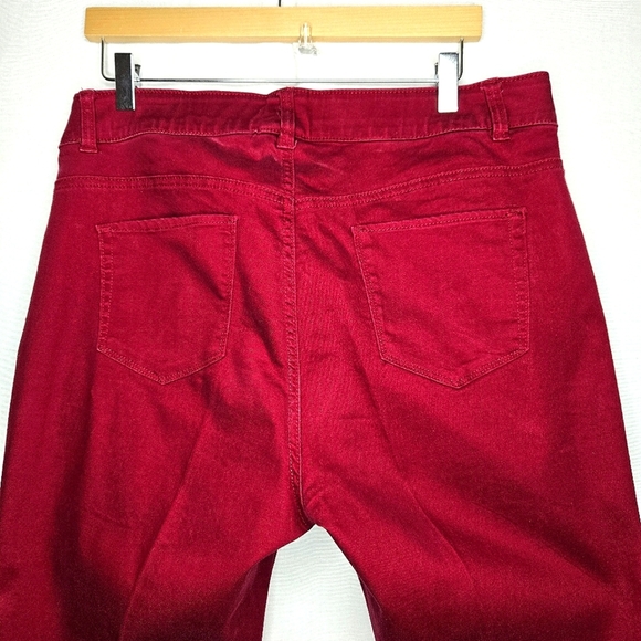 Westbound Woman dark red jeans. 14W - Picture 10 of 11